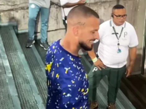 VIDEO | Apareció otro: el gesto de Benedetto a los hinchas de Palmeiras antes de irse del estadio