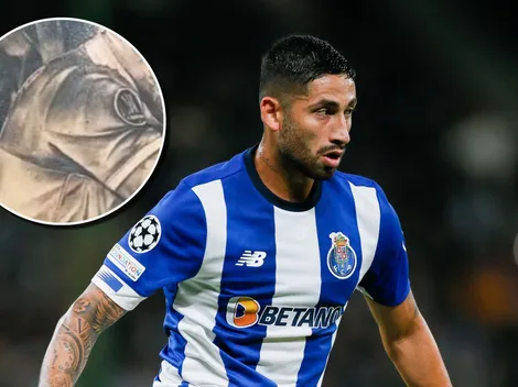 VIDEO | Alan Varela compartió el tatuaje gigante que un hincha de Boca se hizo con una foto suya