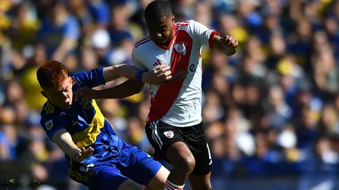 La bronca de los hinchas con el volante de River. Foto: Getty