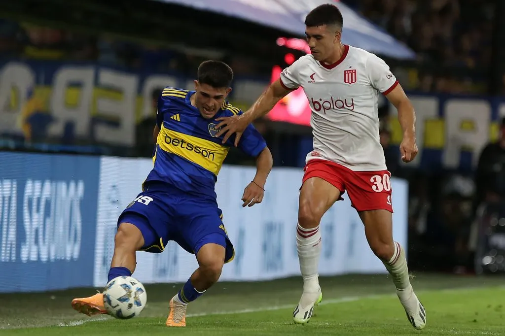 Jorge Rodríguez en un duelo contra Boca. (Getty)