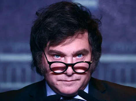 El like de Milei en Twitter tras los silbidos que recibió en Boca: "Un espanto"