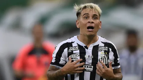 Yeferson Soteldo en Santos