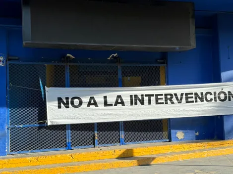 Elecciones en Boca 2023: un grupo de socios colgó 2 nuevos pasacalles en La Bombonera