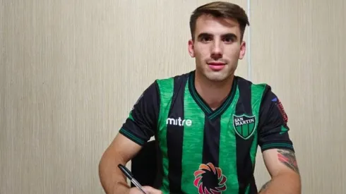 Fernández, con la camiseta del Santo sanjuanino. Foto: Prensa SMSJ