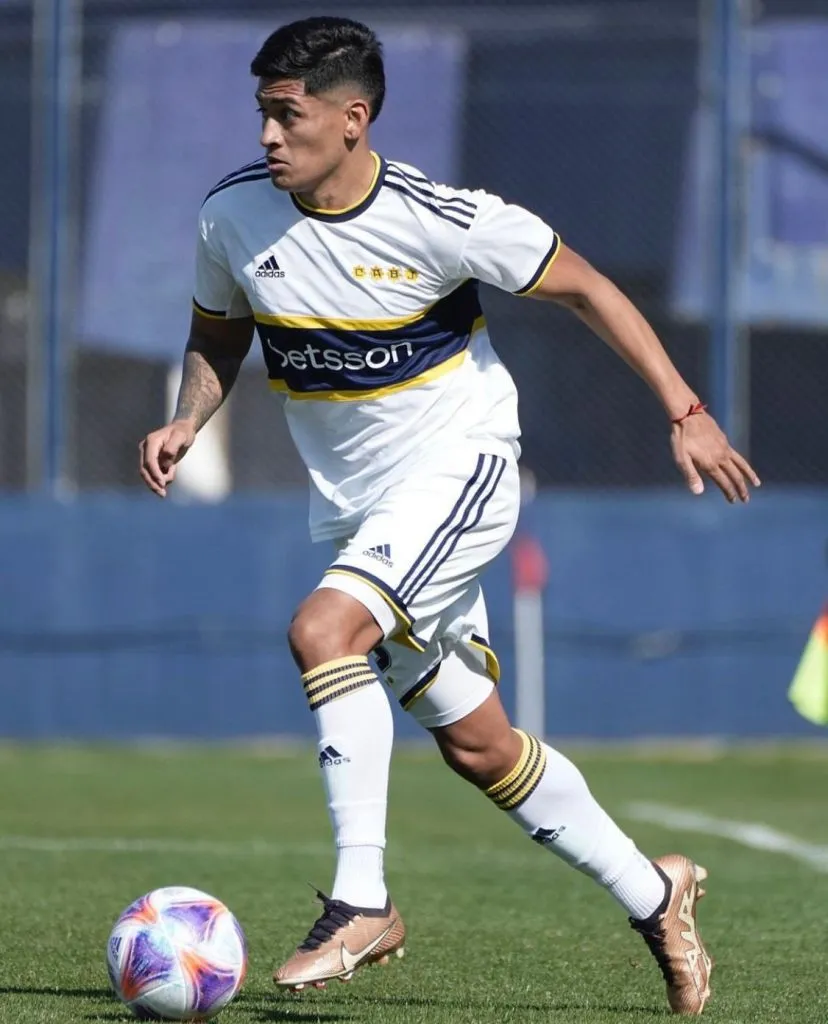 Simón Rivero, el jugador que puede destrabar el pase de Kevin Zenón a Boca.