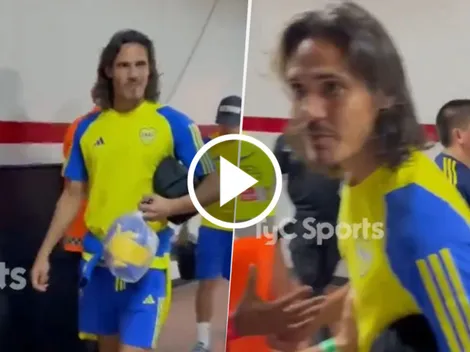 Cavani pasó por donde estaba un grupo de hinchas de River y esto sucedió