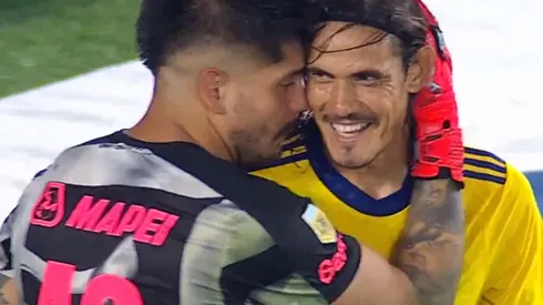 El arquero de Lanús y un deseo para Cavani. (Captura)