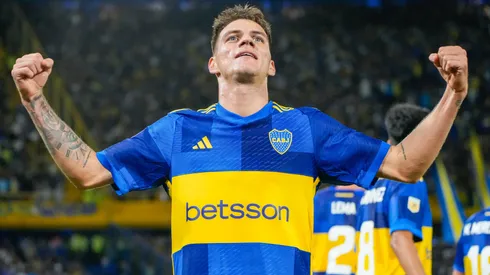 Kevin Zenón recibió un regalo de un hincha que le dio suerte. (Boca Oficial)