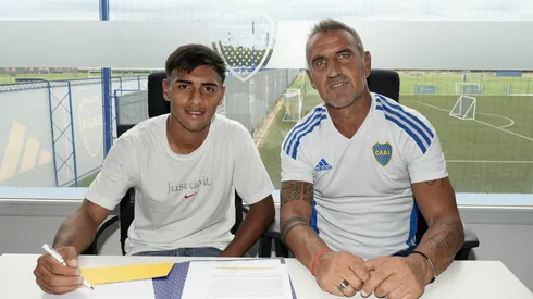 Milton Delgado, el volante que firmó su primer contrato profesional. Foto: Boca Oficial