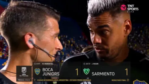 La frase de Sergio Romero al árbitro tras finalizar el duelo con Sarmiento. (Captura TNT Sports)