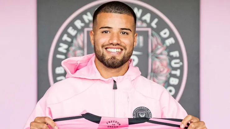 El nombre y dorsal del Chelo Weigandt en Inter Miami.
