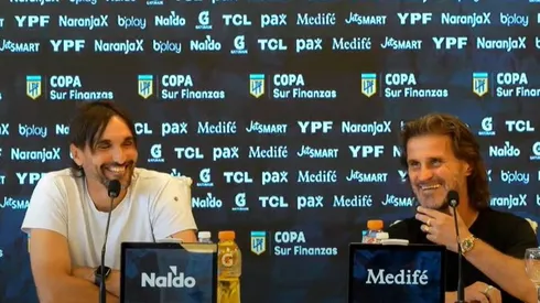 Diego Martínez y Rubén Insúa en conferencia de prensa