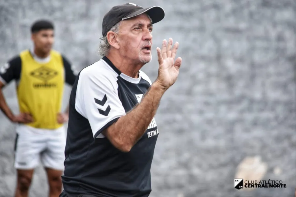 Victor Riggio palpitó el duelo frente a Boca. (Central Norte Oficial)