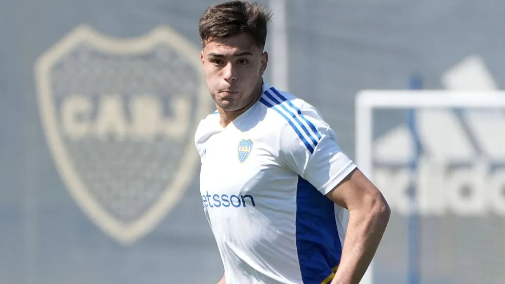 Anselmino firmó un nuevo contrato con el Xeneize.