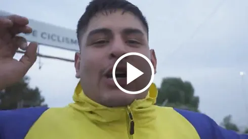 La felicidad del hincha de Boca se ve en la cara de este hombre.