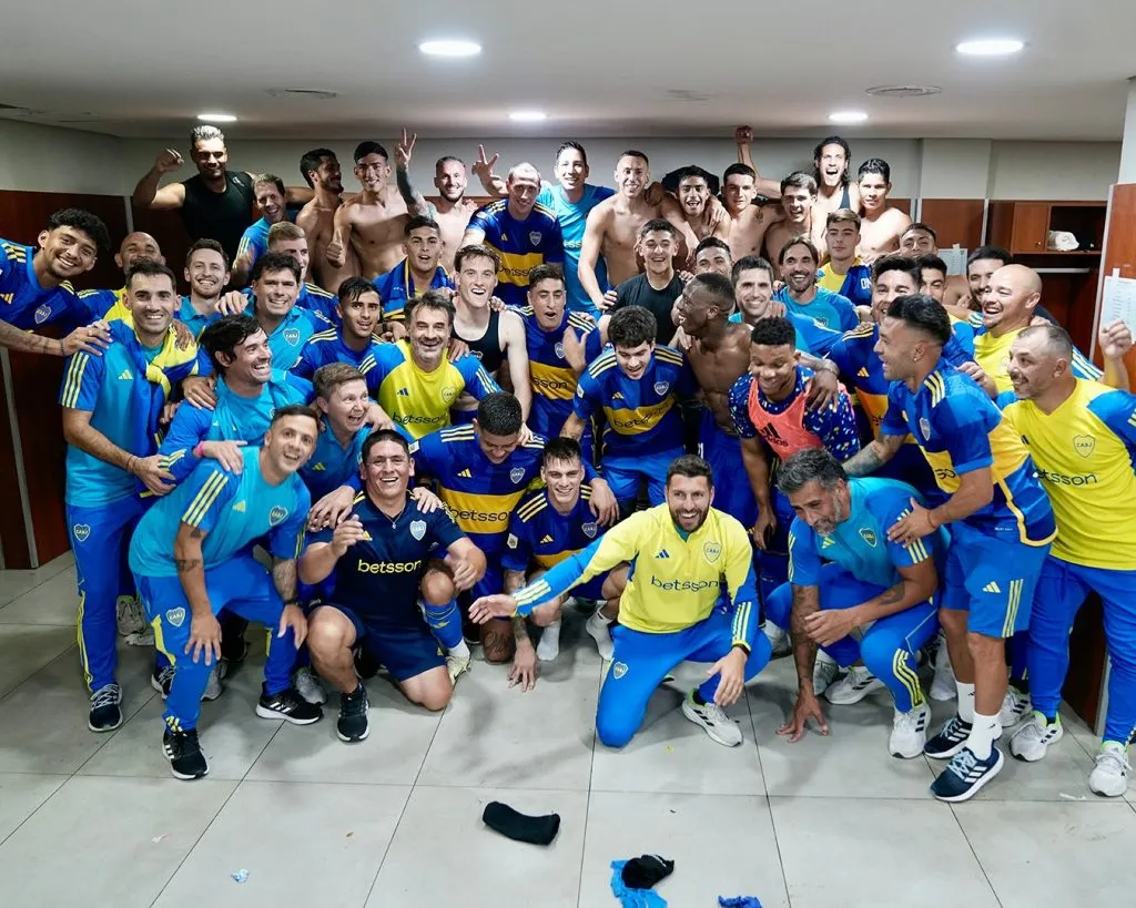 El festejo de Boca en el vestuario.
