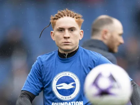 Tras meterle presión pública, la nueva decisión del DT de Brighton con el Colo Barco