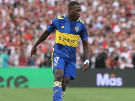 Luis Advíncula se fue del entrenamiento de Boca: el motivo