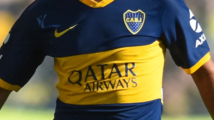 Boca pagó una fortuna por él pero ahora quiere venderlo.