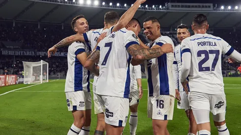 El aviso desde la "T" antes del partido en La Bombonera.