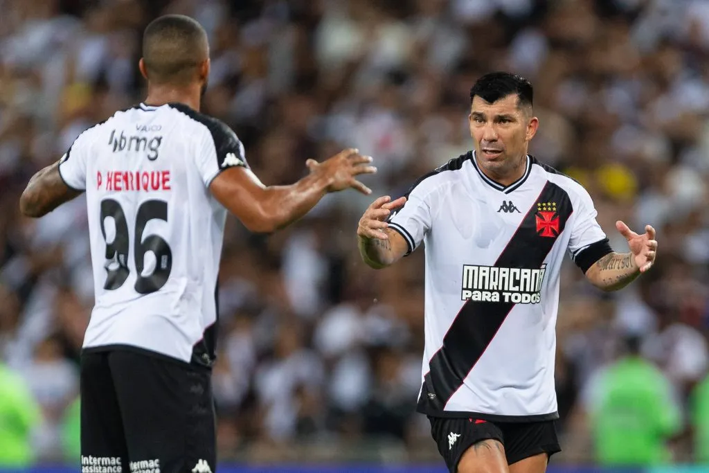 El presidente de Vasco da Gama recordó los últimos días de Medel en Brasil. Foto: Imago