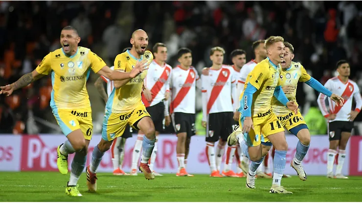 Histórico: Temperley borró a River en Copa Argentina (Getty)