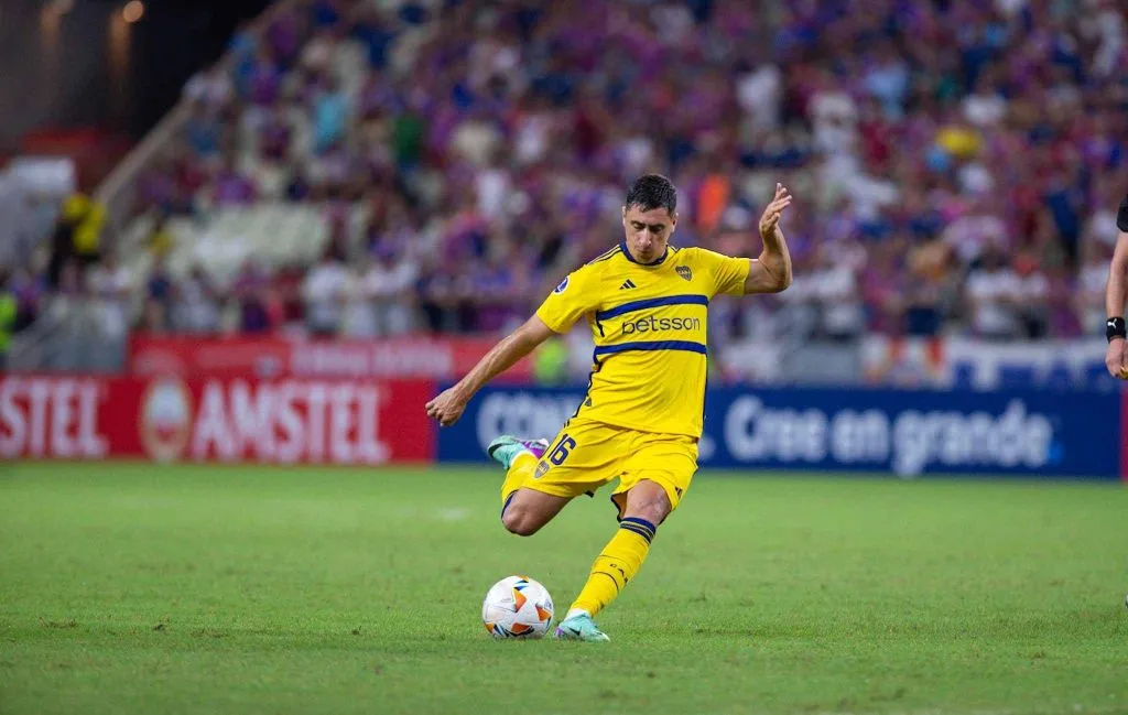 Boca espera resultados, mientras juega Sudamericana. (IMAGO)