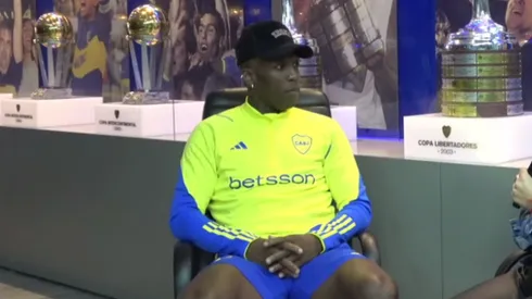 Advíncula elogió a dos compañeros.