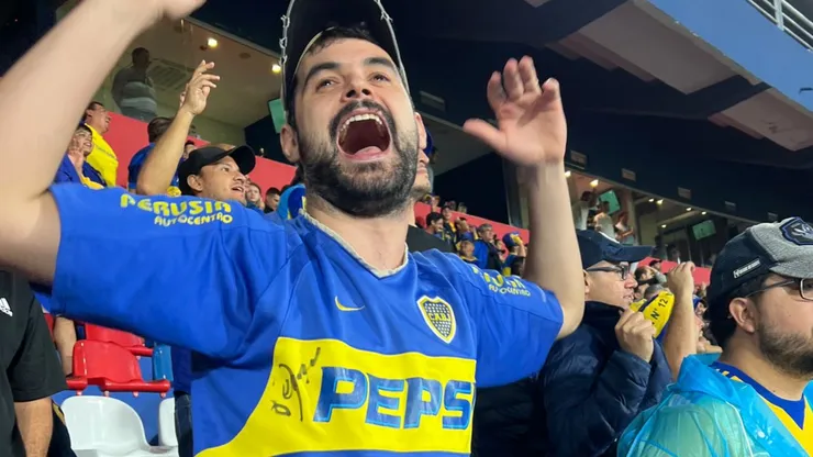 La alegría de Francisco tras el triunfo de Boca en Asunción.