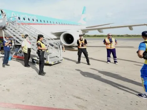 Bajaron al plantel de Boca del avión que iba a Paraguay: el motivo