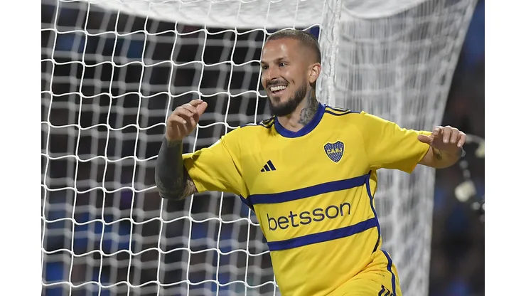 CORDOBA, ARGENTINA - OCTOBER 10: Dario Benedetto of Boca Juniors celebrates after scoring the team's first goal during a match between Belgrano and Boca Juniors as part of Copa de la Liga Profesional 2023 at Julio Cesar Villagra Stadium on October 10, 2023 in Cordoba, Argentina. (Photo by Hernan Cortez/Getty Images)