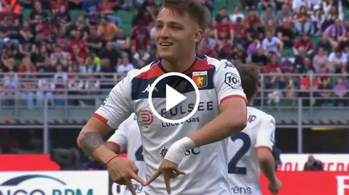 Retegui le metió dos goles al Milan este domingo.