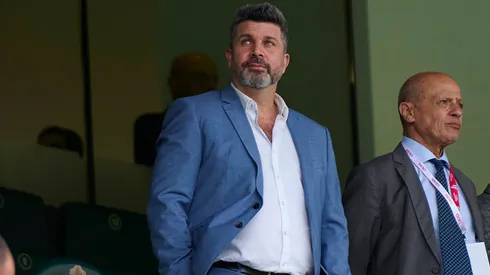 Bragarnik y una charla pendiente con Riquelme.