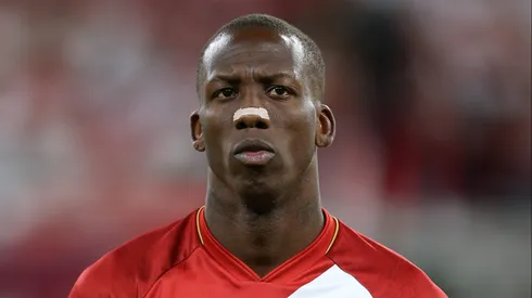 Advíncula en la Selección de Perú