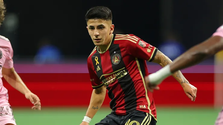 Una oferta millonaria aleja a Thiago Almada de Boca.