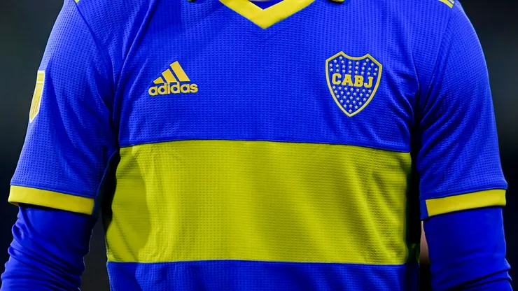 Un exjugador del Xeneize se mostró con ropa del club en Instagram.