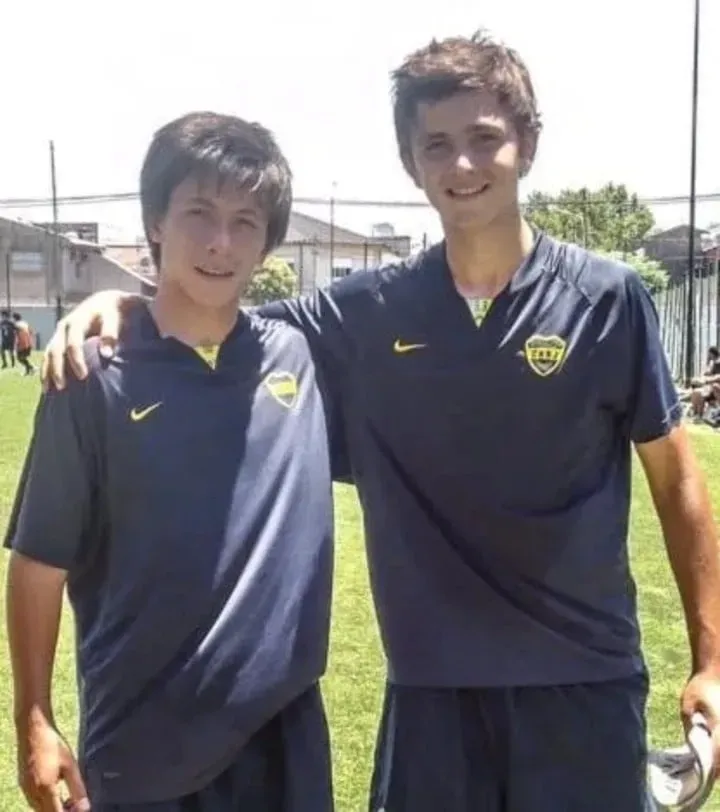 Lisandro Martínez durante su prueba en Boca