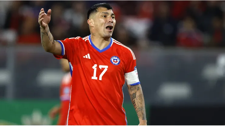 Gary Medel con la camiseta de Chile. Foto: Imago