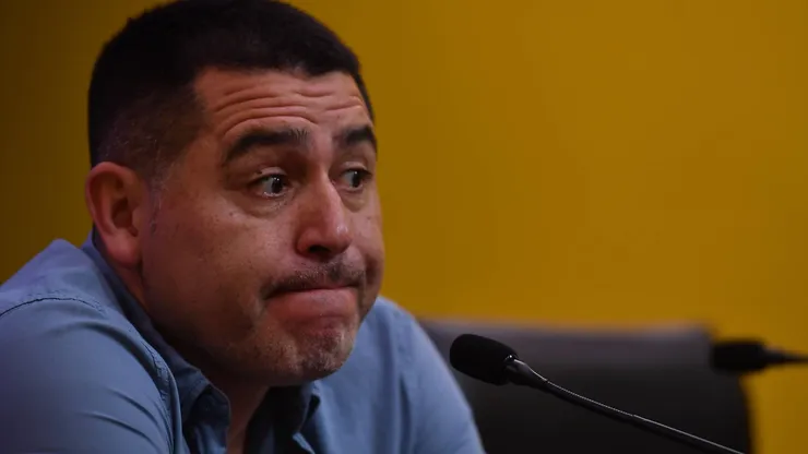 ¿Una opción menos para Riquelme?