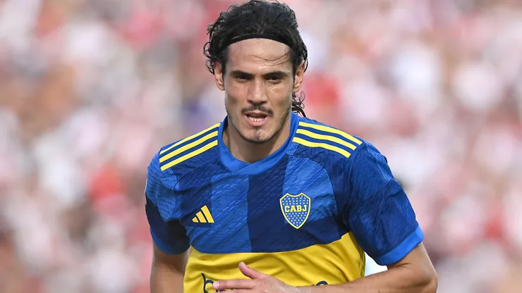 Cavani, afuera del partido ante Platense.