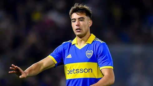 Anselmino debe viajar a los Estados Unidos.