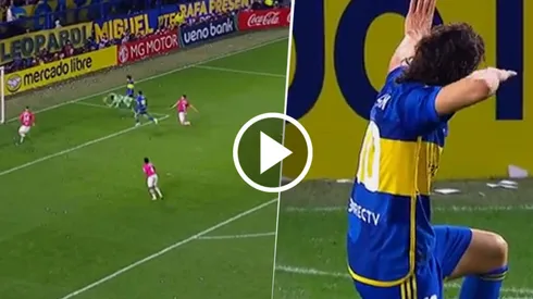 Cavani anotó un golazo.