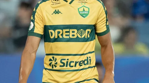 Se formó en Boca, jugó en Brasil y volvió al fútbol argentino.