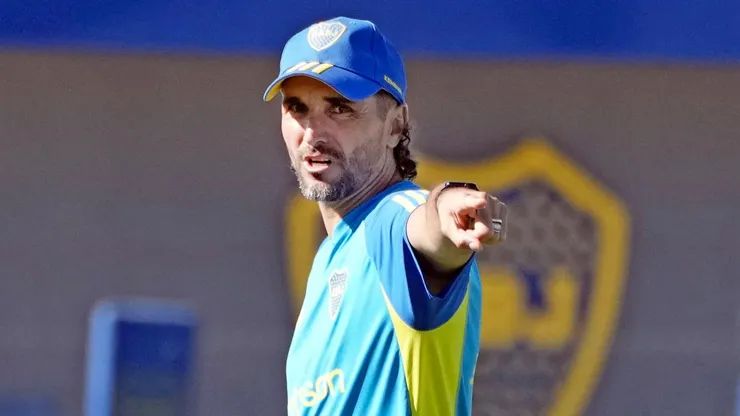 El equipo que paró Diego Martínez en la práctica de Boca.