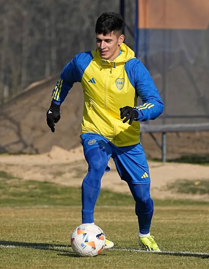 Brian Aguirre sorprendió al cuerpo técnico. (Boca Juniors