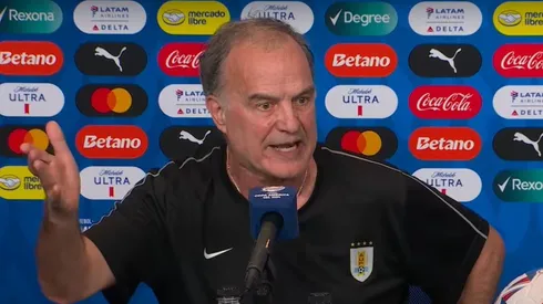 El enojo de Bielsa en conferencia de prensa.