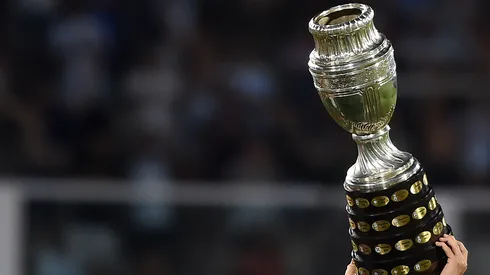Argentina quiere levantar otra vez este trofeo.