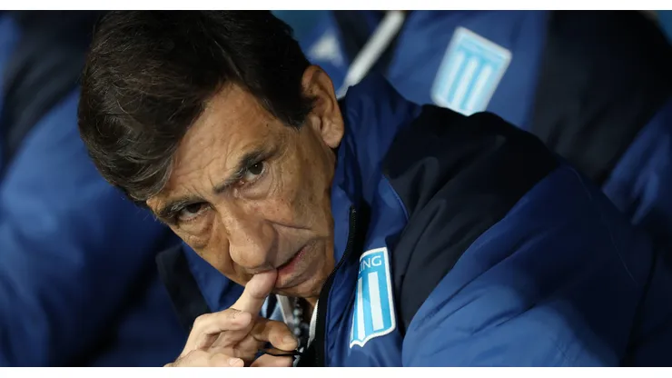 Gustavo Costas espera la postura de Boca.