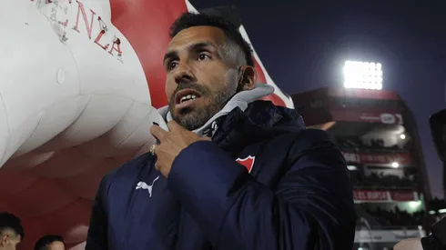 ¿Vuelve a dirigir? Un club tiene en carpeta a Tevez.