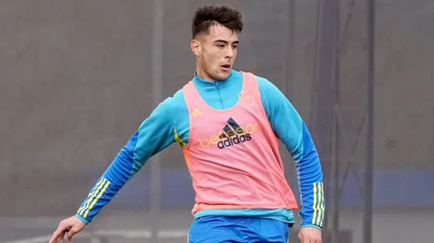 Aaron Anselmino, afuera del partido de vuelta vs. Cruzeiro.